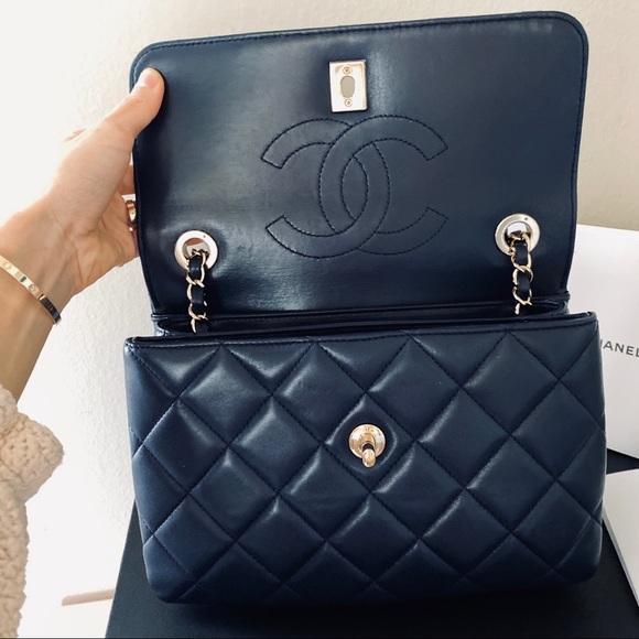 Chanel top handle bag - Picture 4 of 8